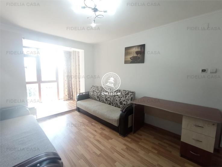 Vanzare apartament 3 camere, Podu Ros, Iasi