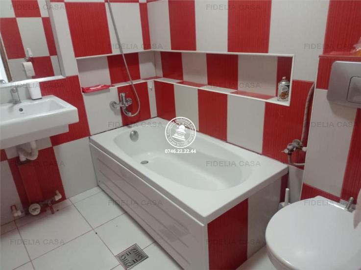 Vanzare apartament 3 camere, Podu Ros, Iasi