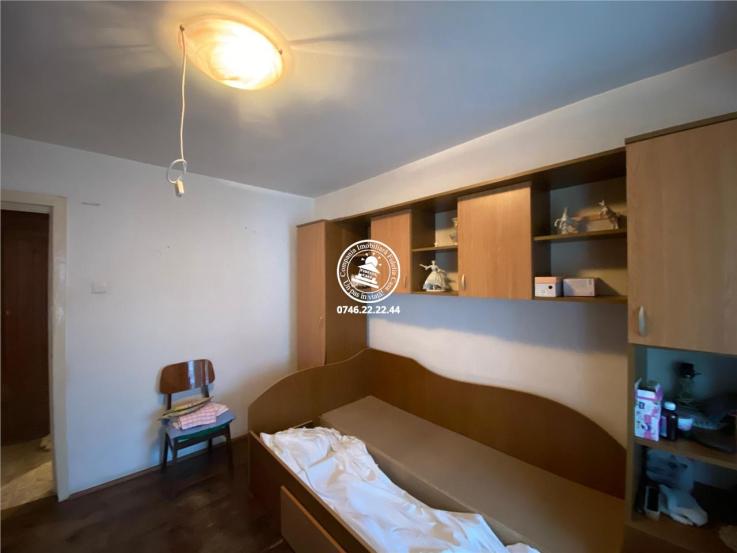 Vanzare apartament 3 camere, Podu Ros, Iasi