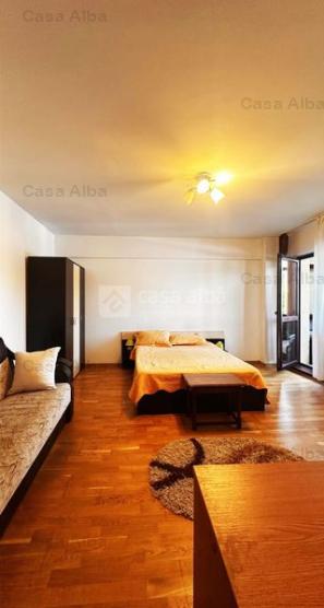 Apartament 1 camera decomandat, Podul de Fier, etaj 2