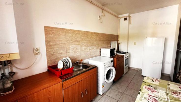 Apartament 1 camera decomandat, Podul de Fier, etaj 2