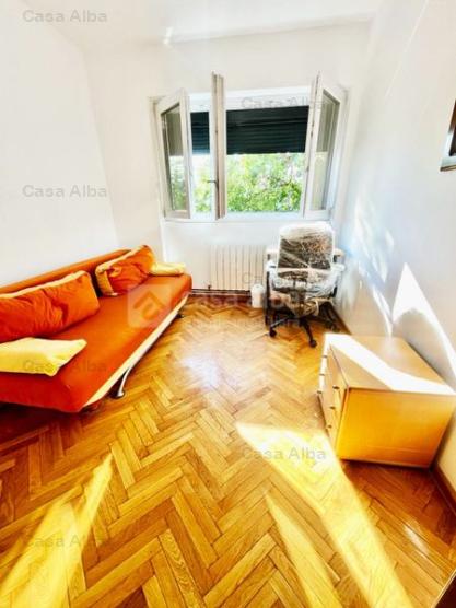 Ultracentral - UMF, apartament cu 4 camere decomandat