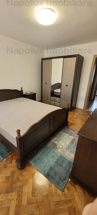 Apartament 3 camere, zona strazii Micus