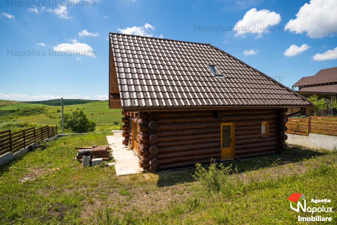 Exclusivitate! Casa din busteni intregi in Chinteni