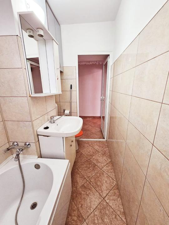 Inchiriere apartament 2 camere, mobilat si utilat, zona Vest-Lamaita