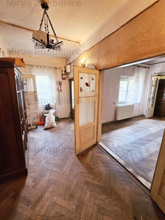 Vanzare casa 5 camere, necesita renovare, zona Transilvaniei