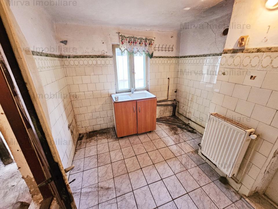 Vanzare casa 5 camere, necesita renovare, zona Transilvaniei