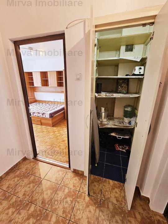 Vanzare apartament 3 camere, mobilat si utilat, zona Republicii