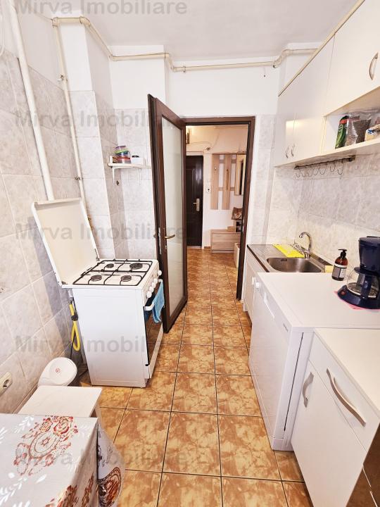 Vanzare apartament 3 camere, mobilat si utilat, zona Republicii