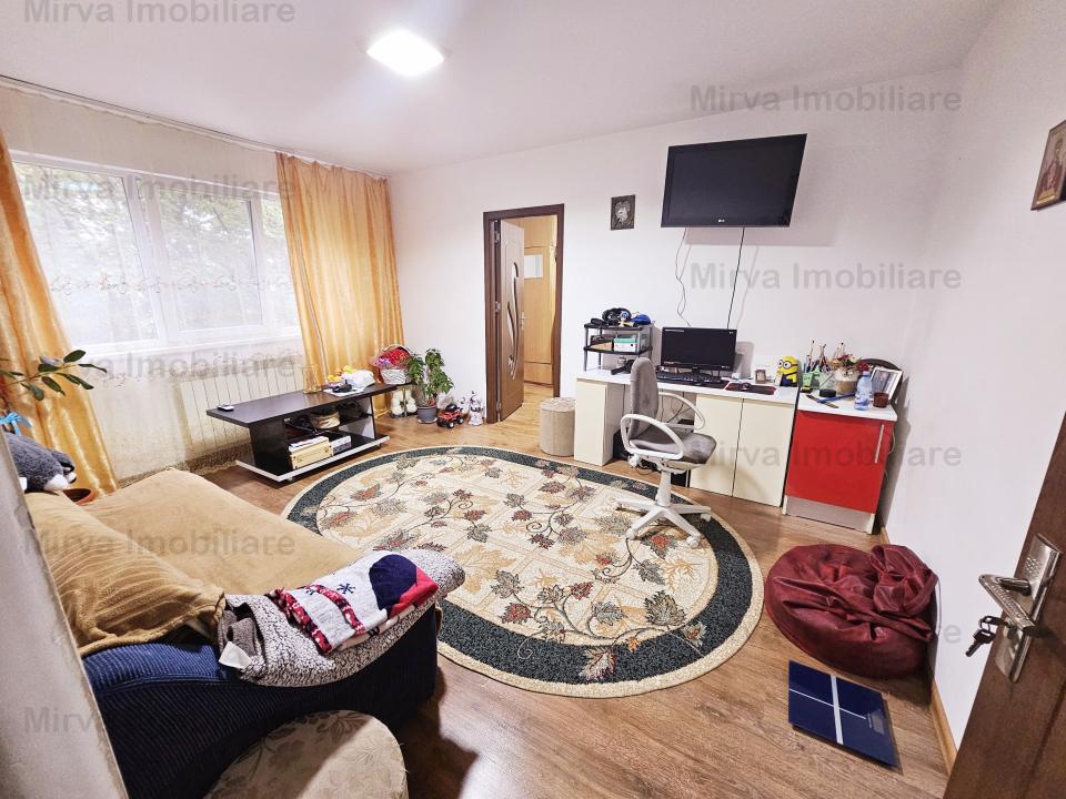 Vanzare apartament 2 camere, semi mobilat si utilat, zona Malu Rosu