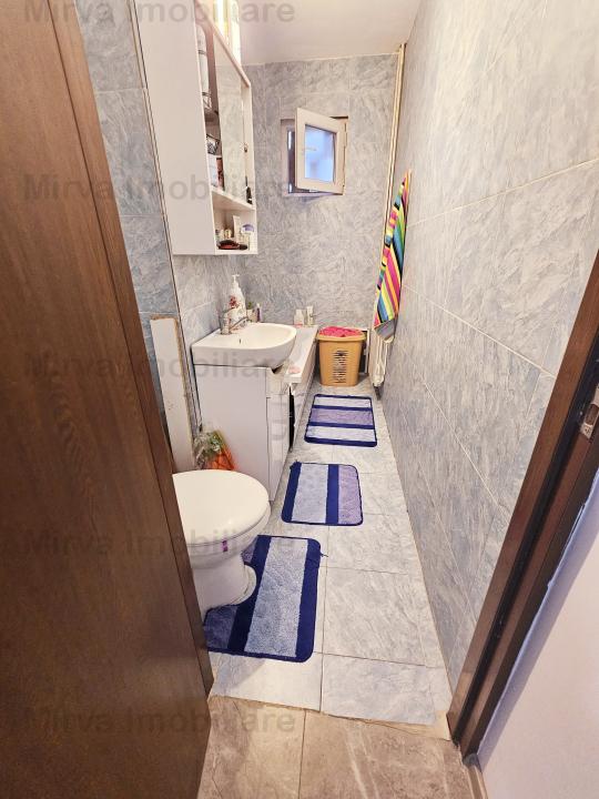 Vanzare apartament 2 camere, semi mobilat si utilat, zona Malu Rosu