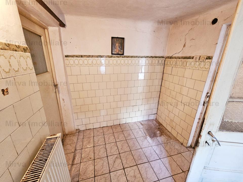 Vanzare casa 5 camere, necesita renovare, zona Transilvaniei