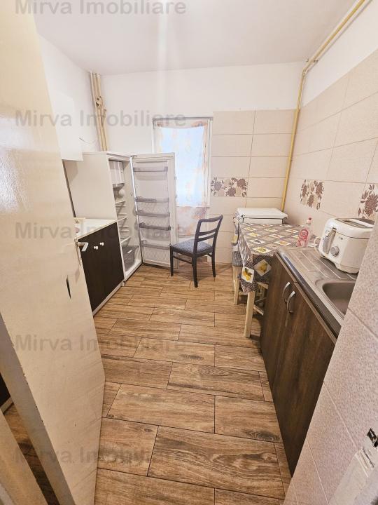 Vanzare apartament 2 camere, decomandat, zona Ienachita Vacarescu