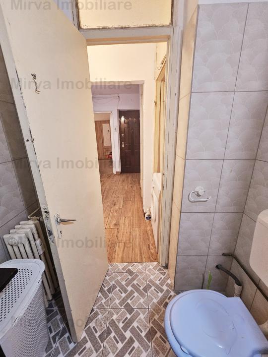 Vanzare apartament 2 camere, decomandat, zona Ienachita Vacarescu