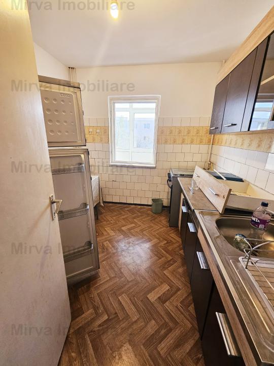 Inchiriere apartament 3 camere, mobilat si utilat, zona 9 Mai