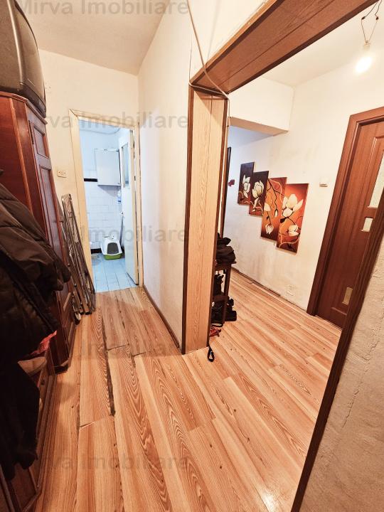 Vanzare apartament 3 camere, 2 bai, zona Republicii-Caraiman