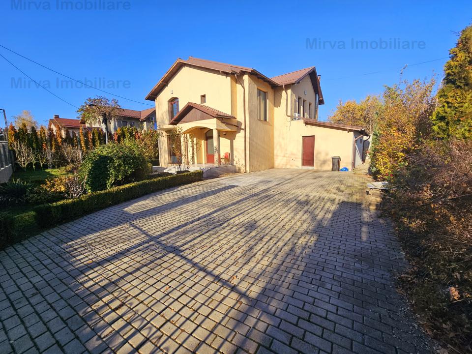 Vanzare vila 4 camere, in Zalhanaua-Lacul Verde, zona exclusivista