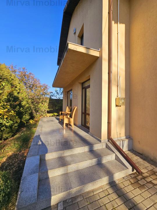 Vanzare vila 4 camere, in Zalhanaua-Lacul Verde, zona exclusivista