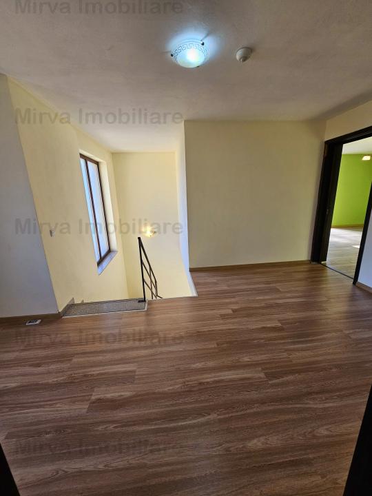 Vanzare vila 4 camere, in Zalhanaua-Lacul Verde, zona exclusivista