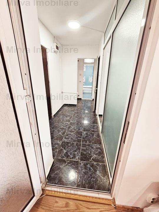 Vanzare apartament 2 camere, decomandat, zona Mihai Bravu