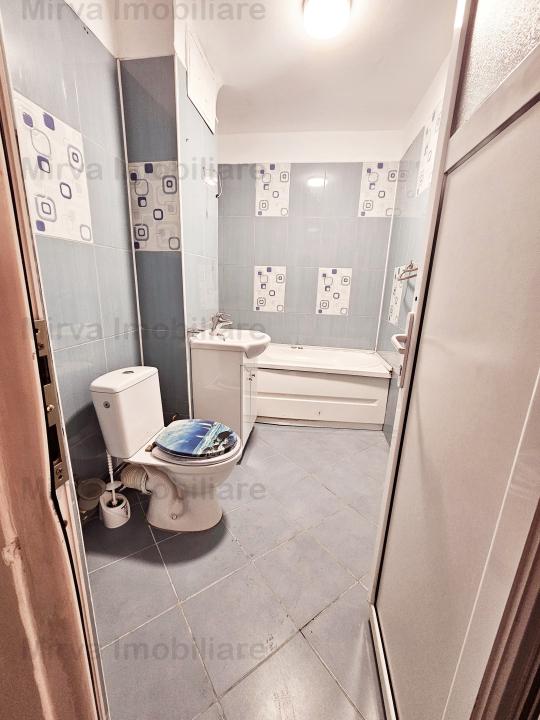 Vanzare apartament 2 camere, decomandat, zona Mihai Bravu