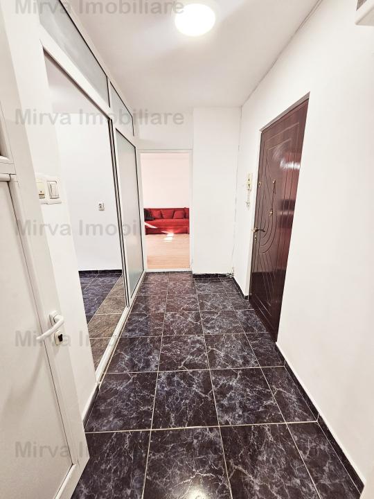 Vanzare apartament 2 camere, decomandat, zona Mihai Bravu