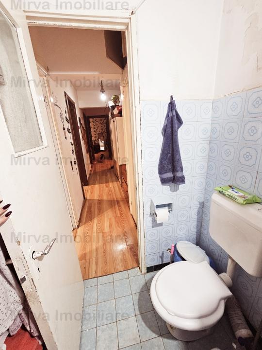 Vanzare apartament 3 camere, 2 bai, zona Republicii-Caraiman