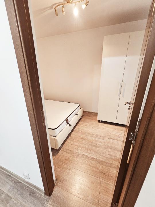 Vanzare apartament 3 camere, etajul 1, mobilat si utilat, zona Malu Rosu