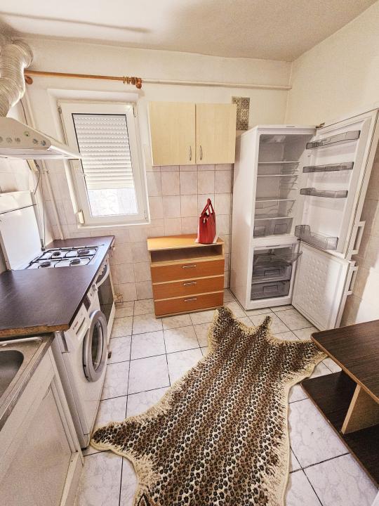 Inchiriere apartament 2 camere, mobilat si utilat, zona Vest-Lamaita