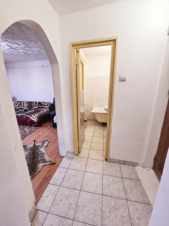 Inchiriere apartament 2 camere, mobilat si utilat, zona Vest-Lamaita