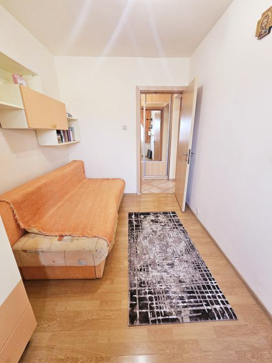 Inchiriere apartament 3 camere, mobilat si utilat, zona 9 Mai