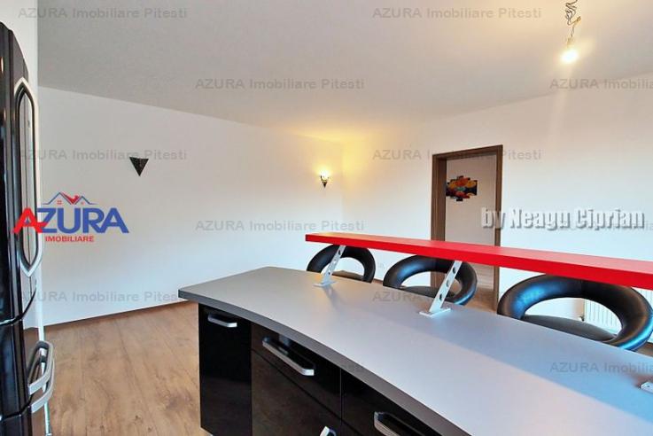 AZURA Imobiliare - Ap 3 camere + Garaj, Et 3, ULTRACENTRAL, Bloc Nou