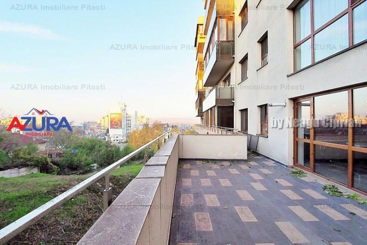 AZURA Imobiliare - Ap 3 camere + Garaj, Et 3, ULTRACENTRAL, Bloc Nou