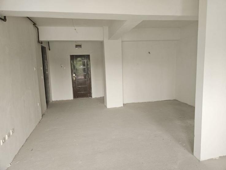 Vând apartament semifinisat în Prundu - etaj 6, bloc nou cu lift