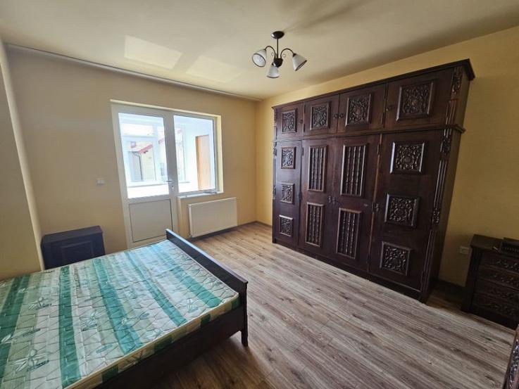 Inchiriere apartament spatios, bloc nou, garaj, Craiovei