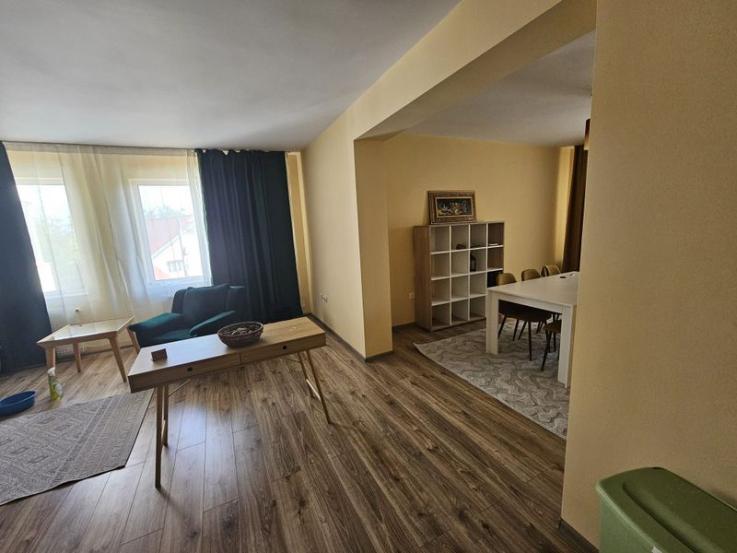 Inchiriere apartament spatios, bloc nou, garaj, Craiovei