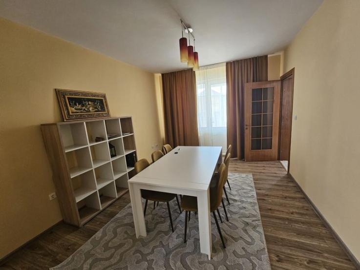 Inchiriere apartament spatios, bloc nou, garaj, Craiovei