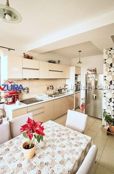 AZURA Imobiliare - Vila Smeura 250 m din DN zona Hintesti