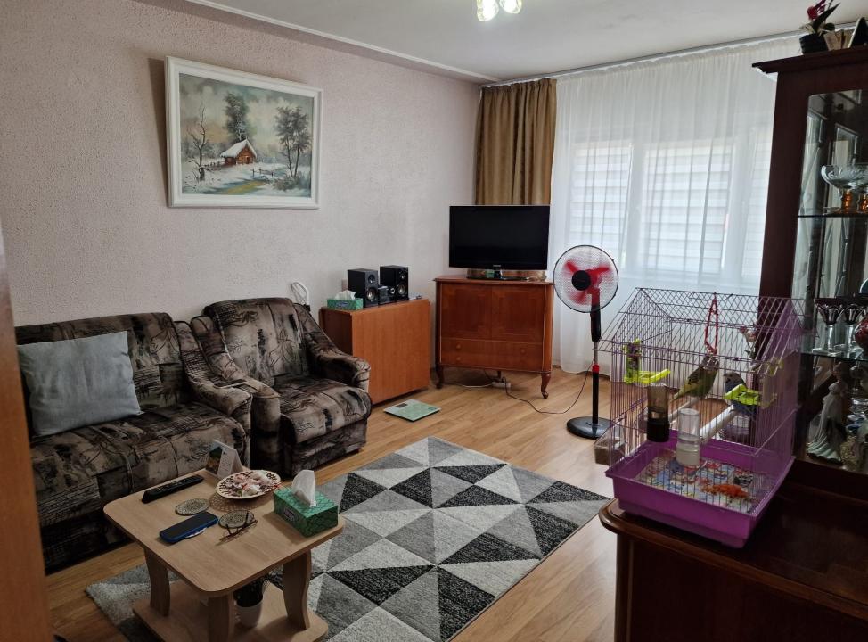 Apartament 3 camere Rahova