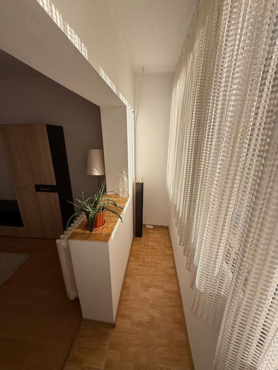 De inchiriat 2 camere RENOVAT - MOBILAT UTILAT - Metrou Piata Sudului