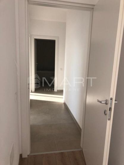 Apartament 2 camere, zona Coresi