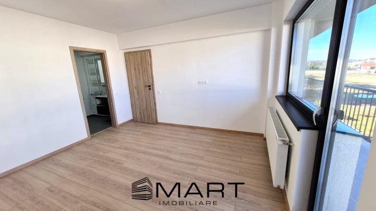 Apartament 3 camere 66 mp Calea Cisnadiei