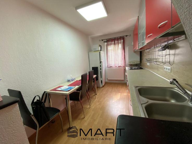 Apartament cu 3 camere decomandate Vasile Aaron