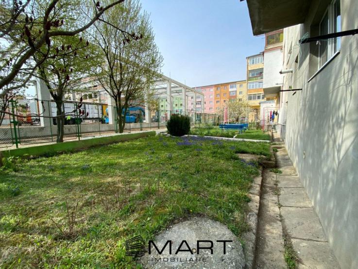 Apartament cu 3 camere decomandate Vasile Aaron