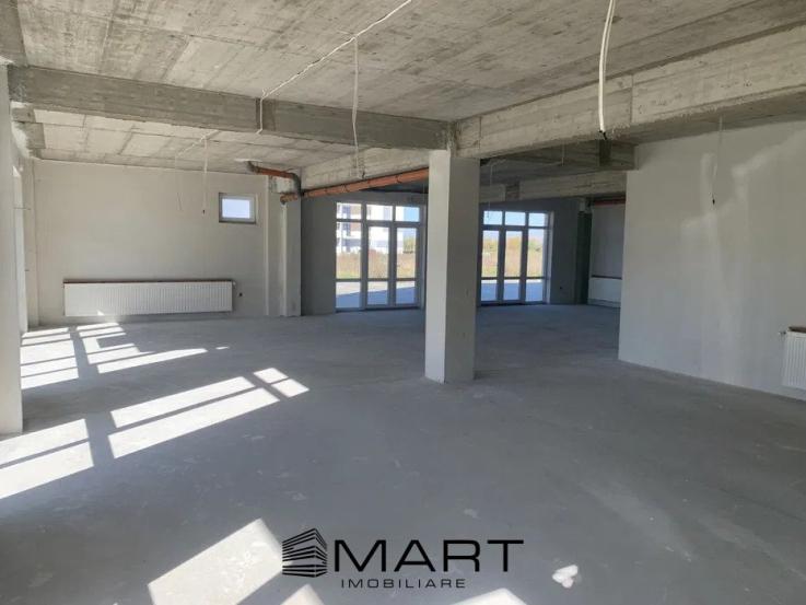 Spatiu comercial 173mp zona Calea Surii Mici