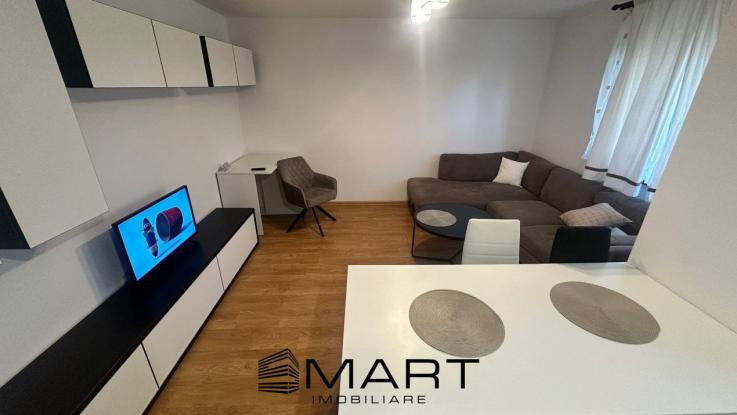  Apartament 2 camere decomandate zona Tractorul CORESI