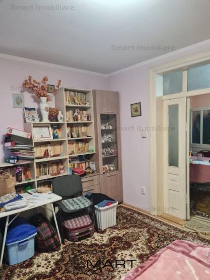 Vand apartament 3 camere in centrul istoric al Brasovului!