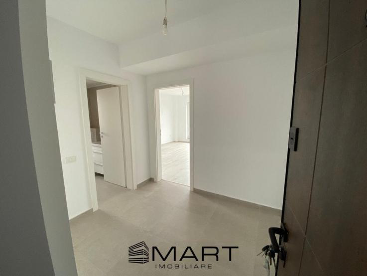 Apartament 2 camere, zona Tractorul