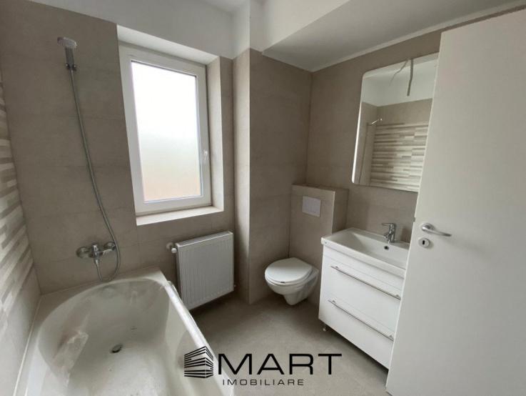 Apartament 2 camere, zona Tractorul