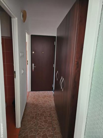 Apartament spatios cu 2 camere zona Astra